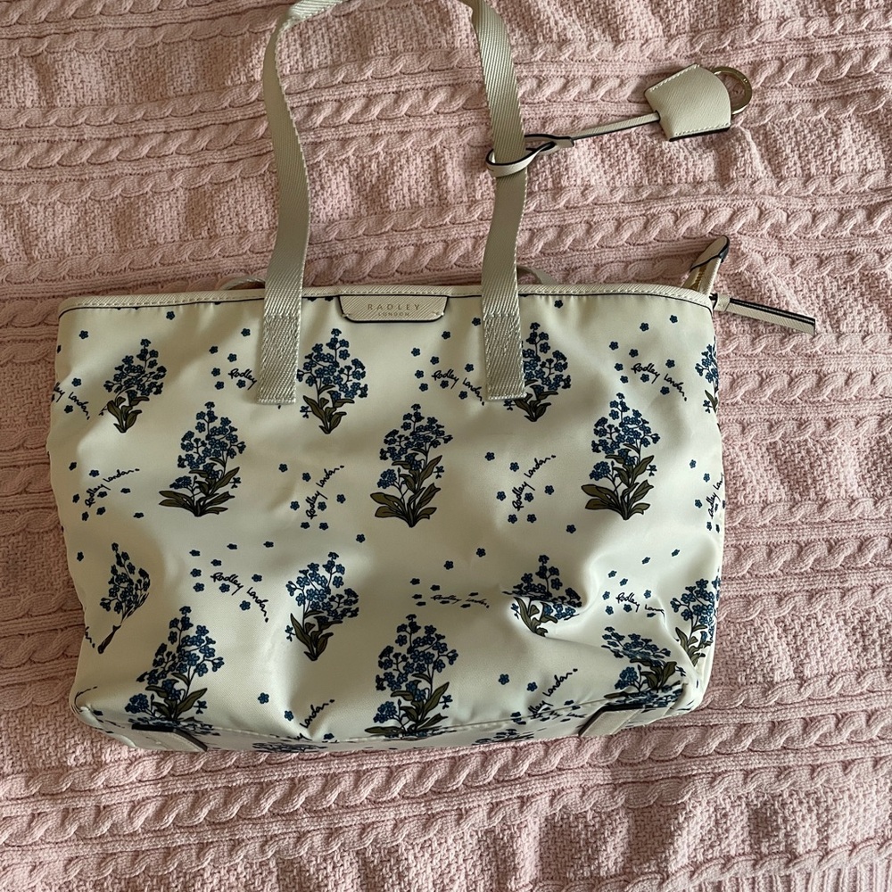 RADLEY LONDON Cream and Blue Floral Tote